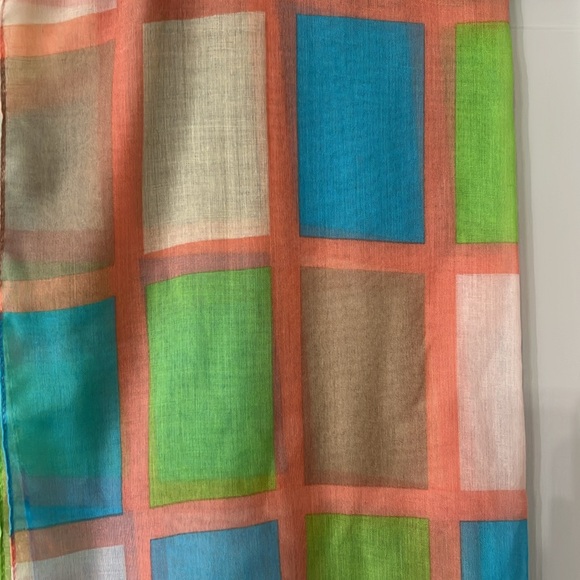 Women’s Spring/Summer Scarf - Picture 2 of 3